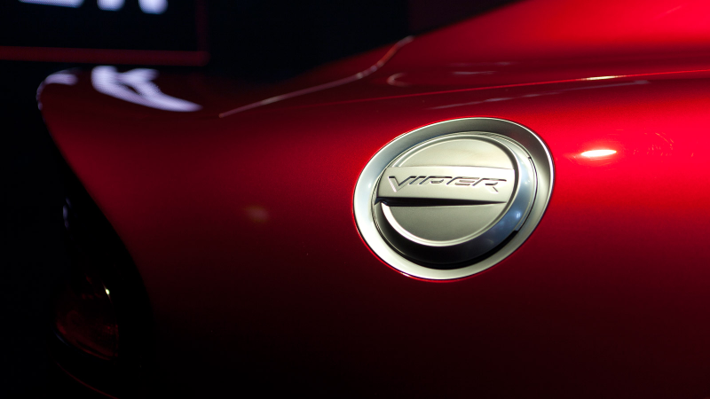 Illustration for article titled 2013 SRT Viper: Car Porn Photos
